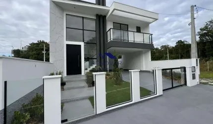 Casa à venda com 4 quartos sendo 01 suíte, 3 banheiros, 2 vagas em São José