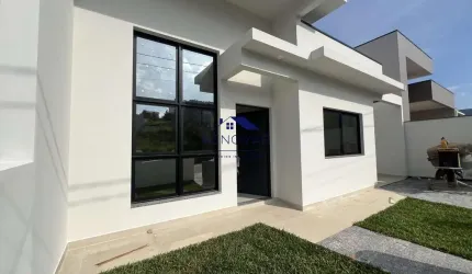 Casa a venda com 3 Dormitórios, Suíte e Área Gourmet – São José/SC