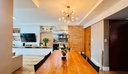 Apartamento Reformado com Vista Deslumbrante – Pronto para Morar!