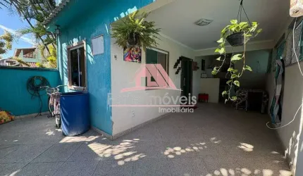 Casa Duplex á venda com 4 Quartos - Santa Cruz/RJ