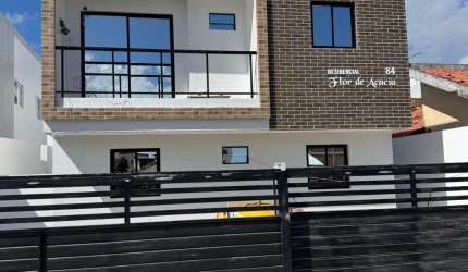 EXCELENTE APARTAMENTO, COM ACABAMENTO DIFERENCIADO, ÓTIMA LOCALIZAÇÃO.