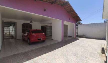 Casa para venda | 360 m² | 3 Suítes | Garagem para 5 carros | 5 banheiros