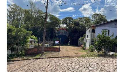 Terreno localizado no Bairro Martini em Não Me Toque.