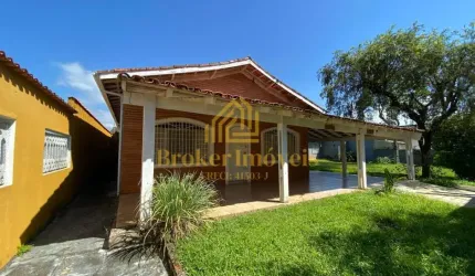 Charmosa casa térrea em localização privilegiada no Indaiá, com 5 dormitórios e muitas possibilidades!