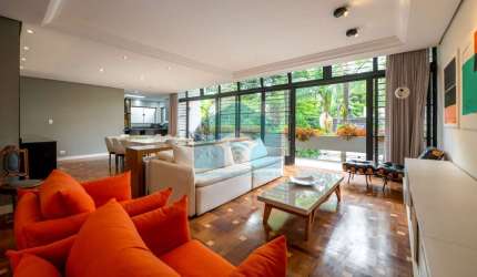 Casa no Brooklin,  5 suites, 340 m² , 6 vagas .