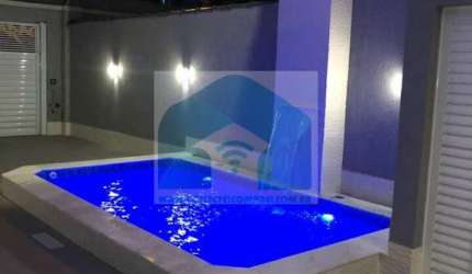Casa em Vila Tupi  -  Praia Grande