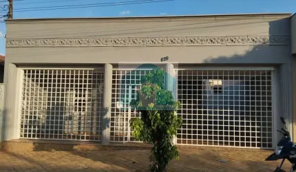 Oportunidade Imperdível!   Imóvel com Localização Privilegiada e Preço Abaixo do Mercado.