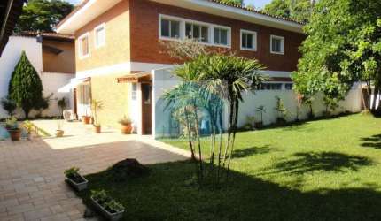 Casa Sobrado  Jardim Morumbi com 4 quartos 2 suítes,8 vagas,450m² São Paulo