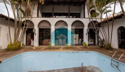 Casa com 5 Quartos e 5 banheiros à Venda, 1000 m² por R$ 3.350.000