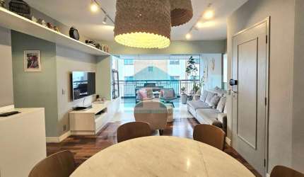 APARTAMENTO MOEMA PÁSSAROS - MUITO CHARME E BOM GOSTO - LINDA VARANDA