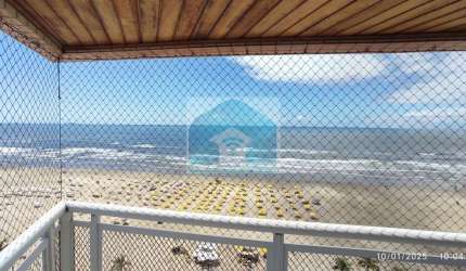 Apartamento no Bairro Ocian, Praia Grande SP, com 3 dormitórios, 1 suíte. Frente mar.