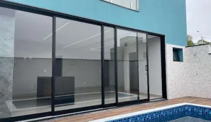 Casa assobradada ampla com 3 dormitórios à venda, 200 m² por R$ 1.060.000 - Condomínio Helena Maria - Sorocaba/SP