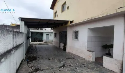 Classe A Imóveis apresenta: Casa ampla com lote de 360m² e potencial comercial no bairro Califórnia