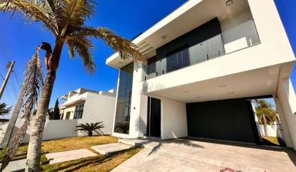 Ferreira Negócios Imobiliários Vende	Sobrado em Passo de Torres Bairro Centro Residência Quadra Mar