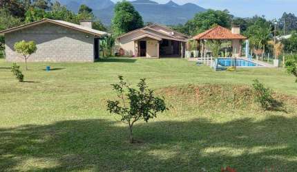 Ferreira Negócios Imobiliários Vende	Chácara em Terra de Areia Bairro Centro