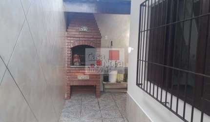 Casa com 3 quartos à venda na R Francisco Fernandes Pires, 381, Itaóca, Mongaguá, 73 m2 por R$ 380.000