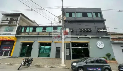 Prédio comercial + casa assobradada no Jd. Cumbica