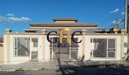 *** VENDO *** EXCELENTE CASA NO JARDIM ÁUREA - SALTO DE PIRAPORA/SP
3 Dormitórios - Boa Localização