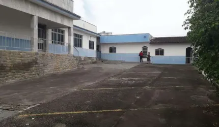 Casa Comercial para Venda em Itaboraí, Centro, 4 dormitórios, 1 suíte, 3 banheiros, 7 vagas