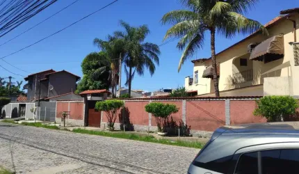 Casa para Venda em Itaboraí, Centro, 5 dormitórios, 1 suíte, 2 banheiros, 2 vagas