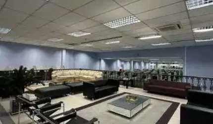 Prédio - / Comercial / Centro