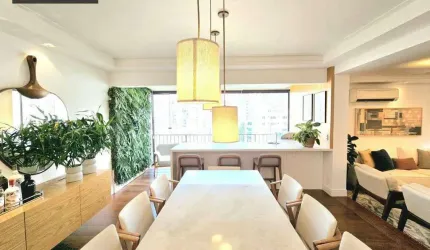 Reformadíssimo  Apartamento com 3 suites  3 vagas Campo Belo