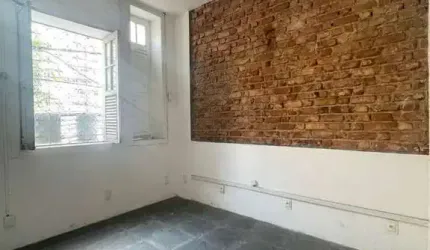 Casa à venda em Rio de Janeiro, São Cristóvão, com 1 suíte, com 400 m²