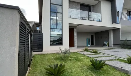 Lindo Sobrado a venda no Cond. Mosaico Essence em Mogi das Cruzes