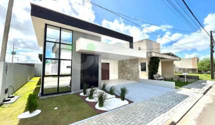 Casa linda recém construída, lado da sombra e ventilada no Ecoville 1