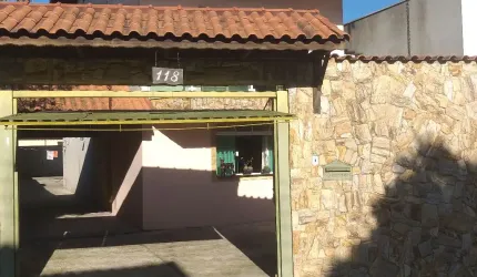 LINDA CASA À VENDA NO CENTRO DE POÁ