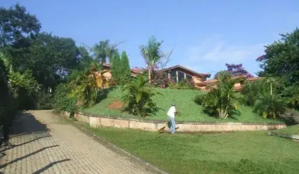 Linda chácara a venda em Santa Isabel/SP