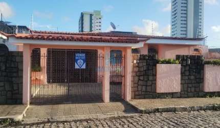 Casa com 3 quartos à venda na Desembargador Adauto Maia, 1091, Lagoa Nova, Natal por R$ 499.000