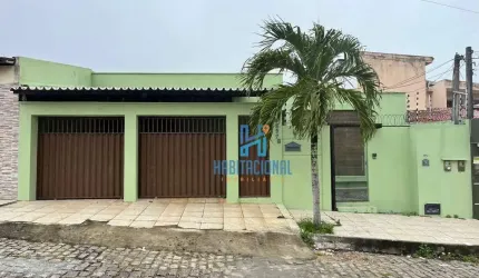 Casa com 3 dormitórios à venda, 185 m² por R$ 360.000,00 - Candelária - Natal/RN