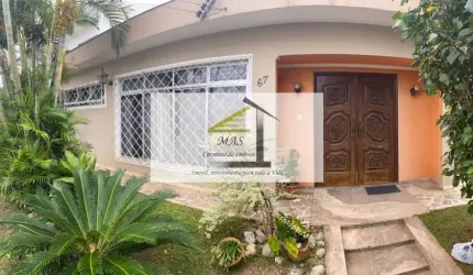Excelente casa à venda com 06 quartos em localização privilegiada no bairro Capoeiras