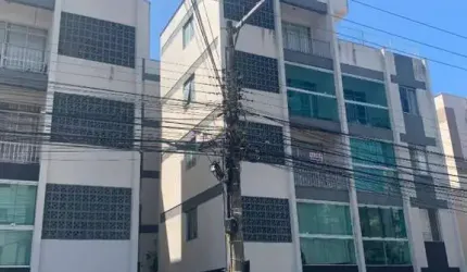 Apartamento com excelente localização de frente ao calçadão do kobrasol.