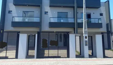 Sobrado à venda no bairro Vila Nova - Joinville/SC
