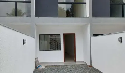 Sobrado à venda no bairro Nova Brasília - Joinville/SC