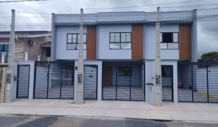 Sobrado à venda no bairro Guanabara - Joinville/SC