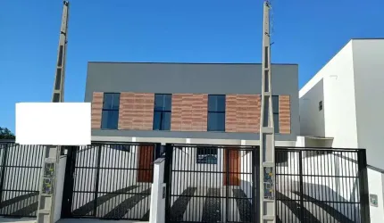 Sobrado à venda no bairro Zona Industrial Norte - Joinville/SC