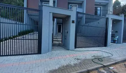 Sobrado à venda no bairro São Marcos - Joinville/SC
