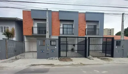 Sobrado à venda no bairro Floresta - Joinville/SC