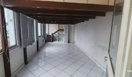 Sala  para Locação Comercial Duplex contendo sala em excelente tamanho 1 banheiro social , Centro,