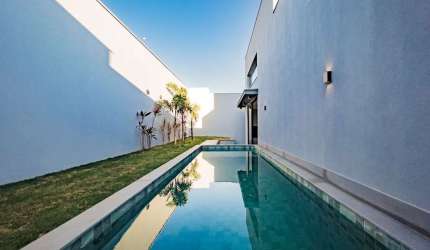 Casa em condomínio fechado com 4 quartos à venda no Alphaville, Uberlândia  por R$ 2.400.000