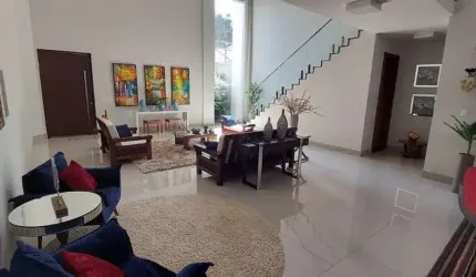 Casa com 4 quartos à venda no Santa Mônica, Uberlândia  por R$ 2.445.000