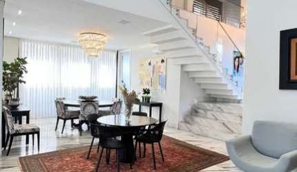 Casa em condomínio fechado com 4 quartos à venda no Jardim Karaíba, Uberlândia  por R$ 8.000.000