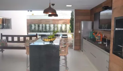 Casa com 5 quartos à venda no Morada da Colina, Uberlândia  por R$ 2.500.000