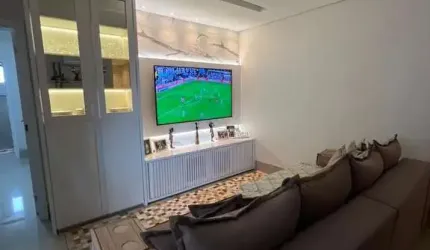 Apartamento com 3 quartos à venda no Santa Mônica, Uberlândia  por R$ 800.000