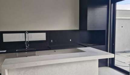 Casa em condomínio fechado com 3 quartos à venda em Laranjeiras, Uberlândia  por R$ 2.100.000