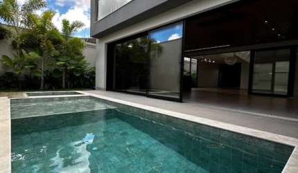 Casa com 4 quartos à venda no Morada da Colina, Uberlândia  por R$ 2.800.000