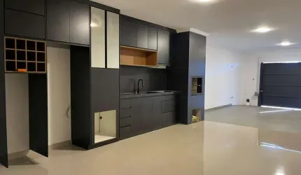 Casa com 2 quartos à venda em Laranjeiras, Uberlândia  por R$ 380.000
